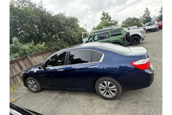$12500 : Honda Accord 2013 LX 4dr Sed image 2