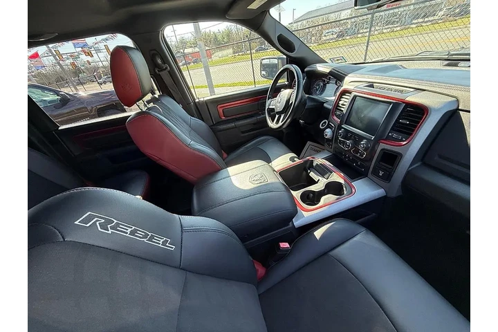 2017 RAM 1500 Rebel Crew Cab image 4