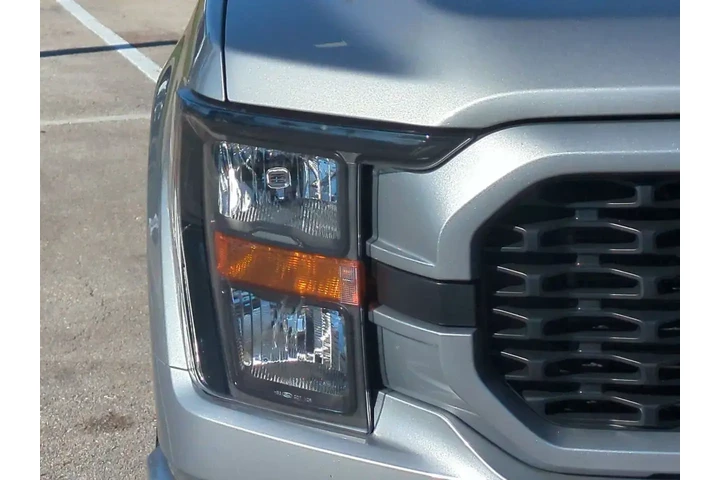 $37990 : Ford F-150 2023 4x4 XL 4dr S image 10