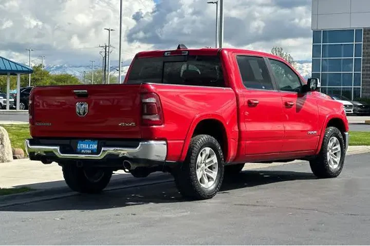 $36995 : Ram 1500 2022 4x4 Laramie 4d image 2