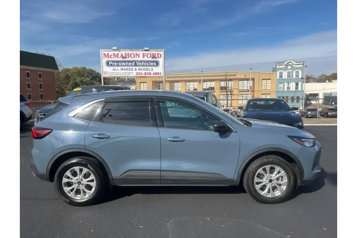 $25000 : Ford Escape 2023 AWD Active image 2
