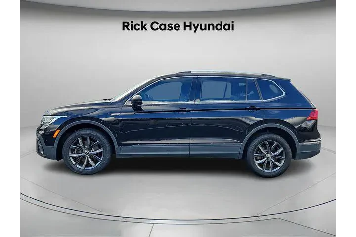 $18992 : Volkswagen Tiguan 2022 SE 4d image 3