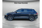 $18992 : Volkswagen Tiguan 2022 SE 4d thumbnail