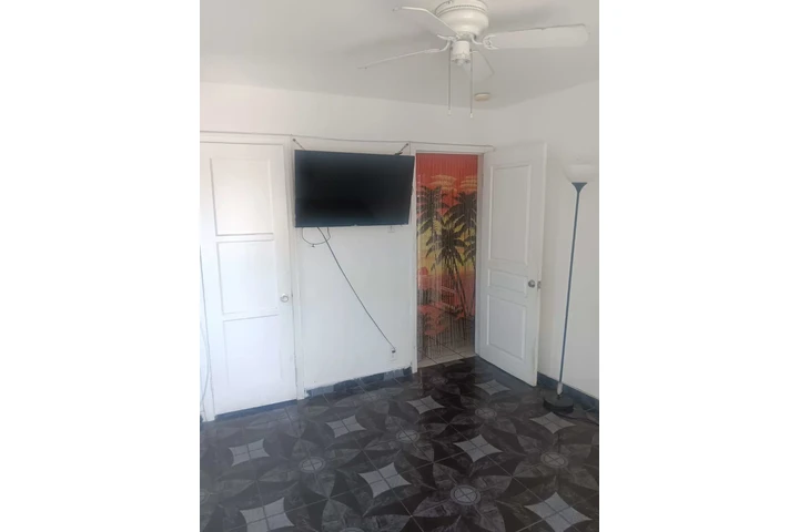 $550 : Rento cuarto privado image 3