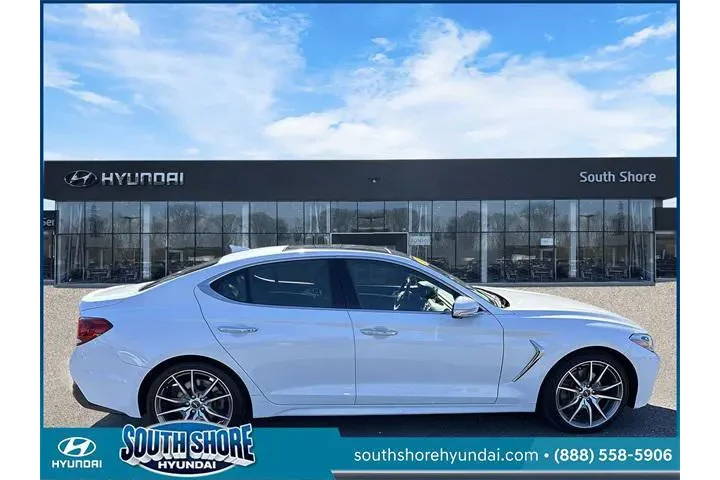 $25990 : Genesis G70 2021 AWD 2.0T 4d image 5