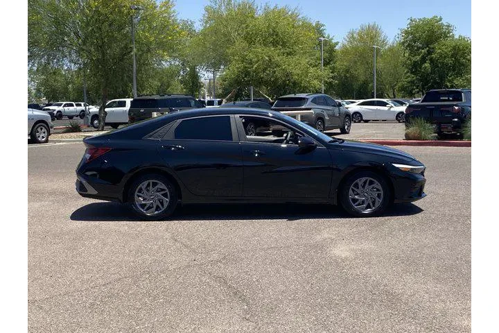 $19990 : Hyundai ELANTRA 2024 SEL 4dr image 2