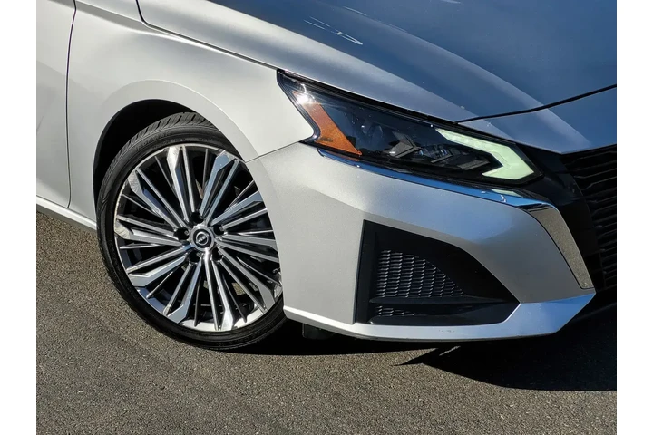 $20000 : Nissan Altima 2023 2.5 SL 4d image 9