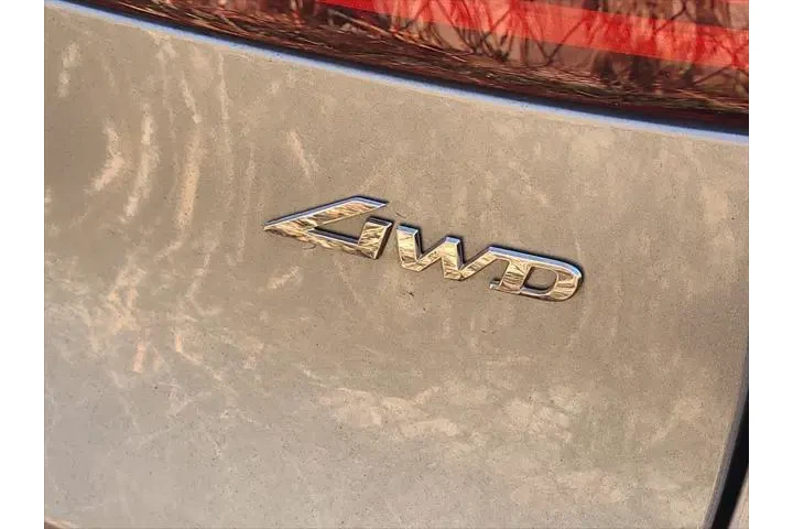 $36991 : Genesis GV70 2023 AWD 2.5T S image 10