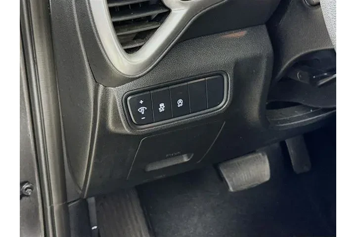 $13984 : Kia Soul 2023 S 4dr Crossove image 10