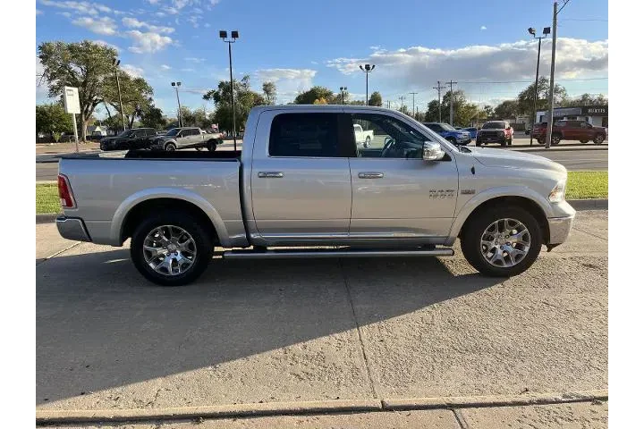 $30500 : Ram 1500 2018 4x4 Laramie Li image 7