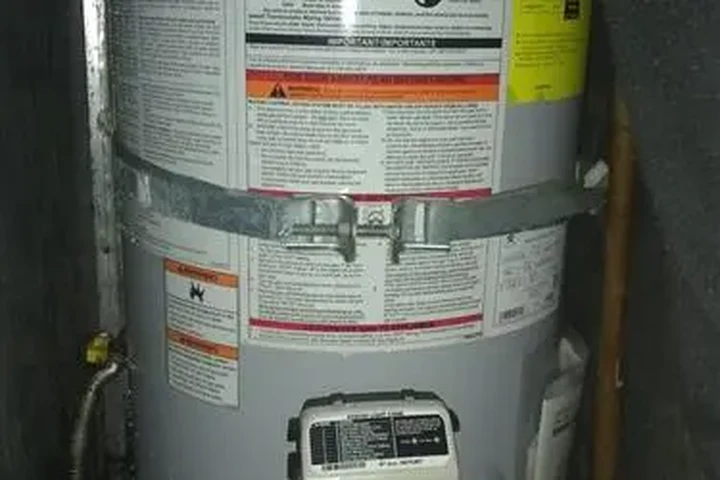 INSTALO Y REPARO WATER HEATER image 1