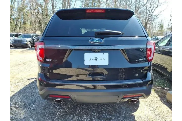 $16478 : Ford Explorer 2018 AWD XLT 4 image 8