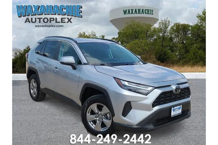 $28824 : Toyota RAV4 2024 AWD XLE 4dr image 1