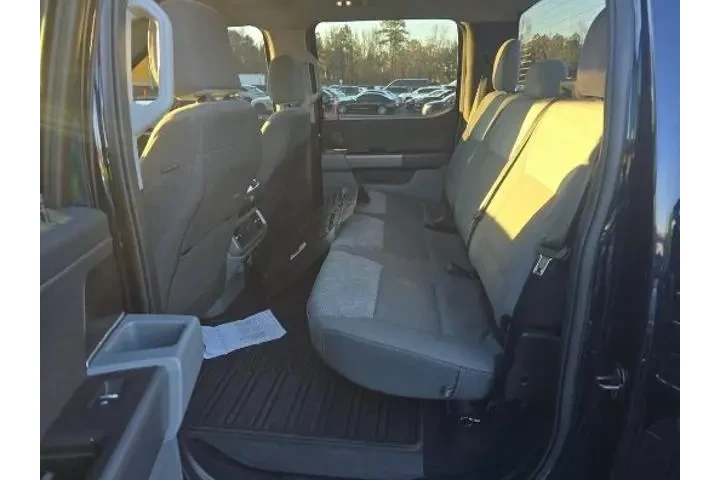 $32260 : Ford F-150 2022 4x4 XLT 4dr image 5