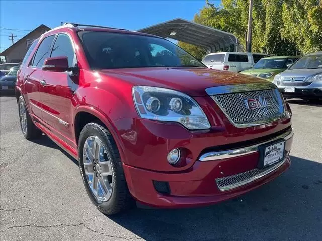 $10900 : 2012 GMC Acadia Denali image 4