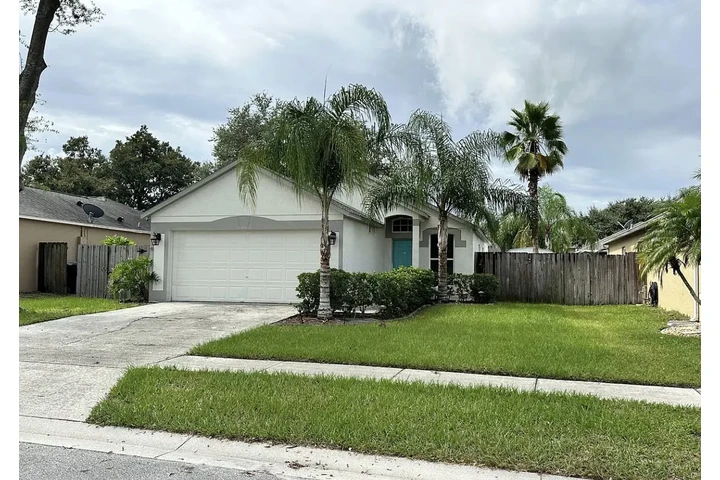 $1000 : charming 3 bedroom home image 1