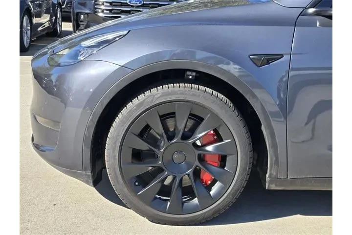 $29324 : Tesla Model Y 2022 AWD Long image 8