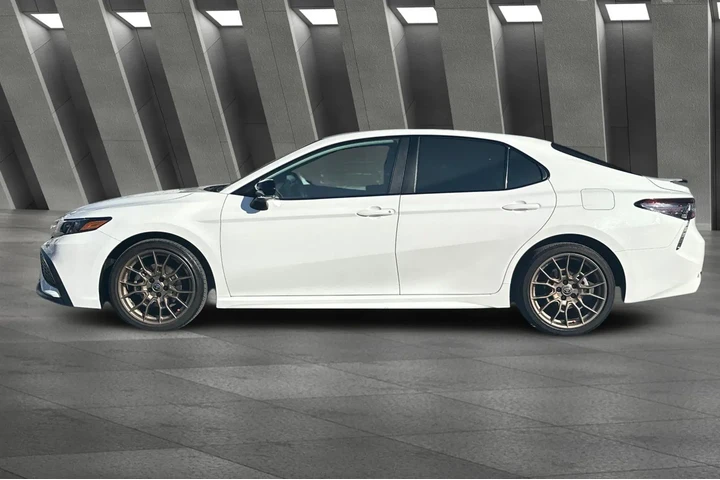 $25800 : Toyota Camry 2024 SE Nightsh image 10