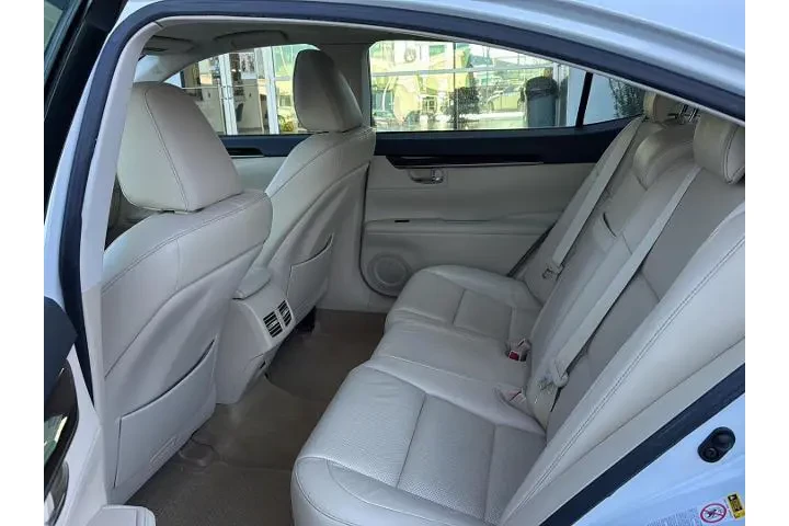 $19950 : Lexus ES 350 2015 4dr Sedan image 9