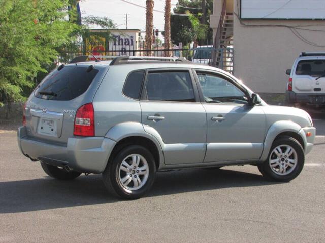 $7995 : 2006 Tucson Limited image 9