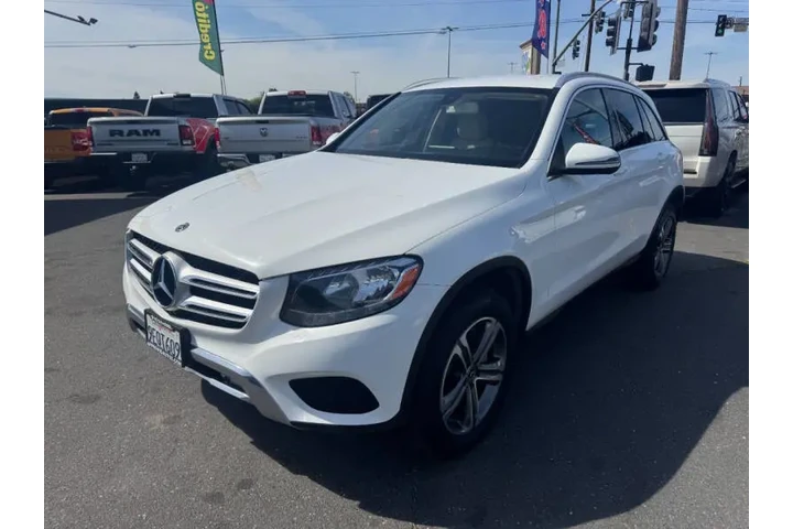$12998 : 2019 Mercedes-Benz GLC GLC 300 image 5