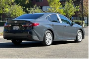 Toyota Camry 2025 LE 4dr Sed thumbnail