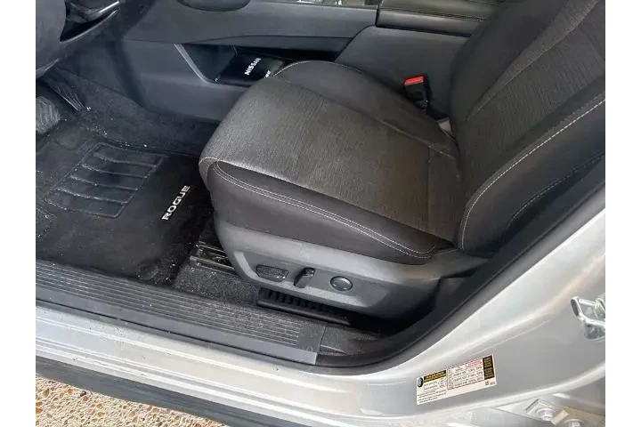 $24325 : Nissan Rogue 2023 SV 4dr Cro image 7