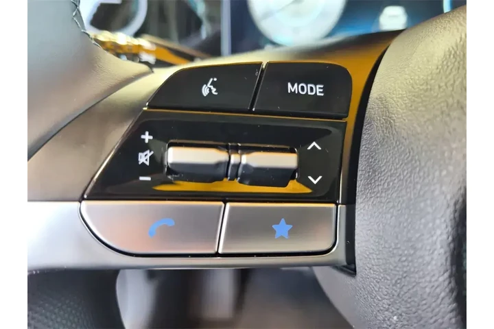 $28500 : Hyundai ELANTRA 2025 Limited image 6