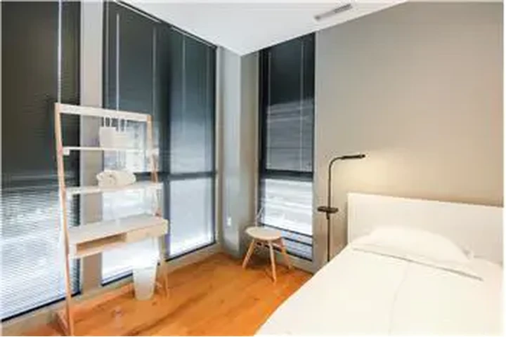 $5300 : Rental property with 5 bedro image 10