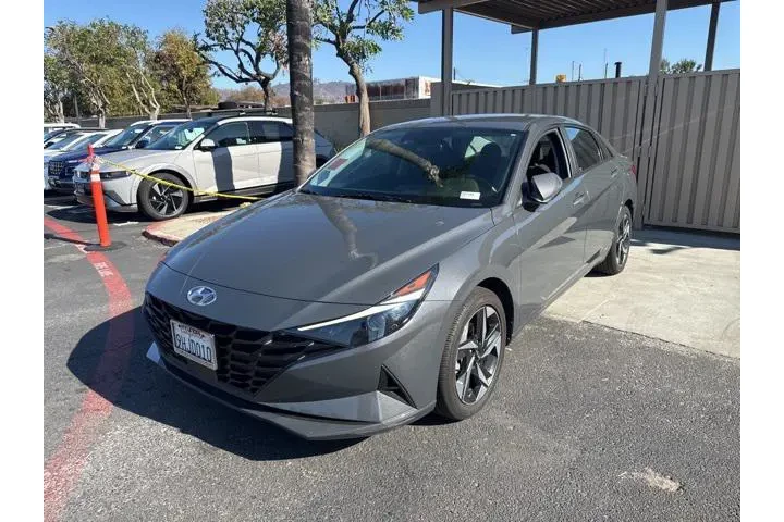 $19900 : Hyundai ELANTRA 2023 SEL 4dr image 1