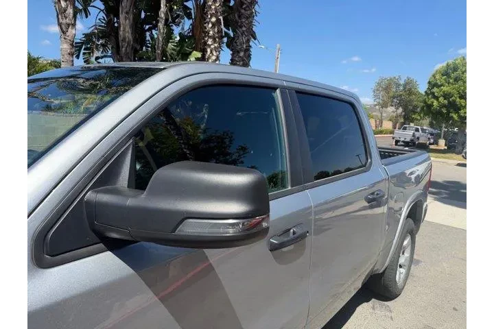 $35967 : Ram 1500 2025 4x4 Big Horn 4 image 8