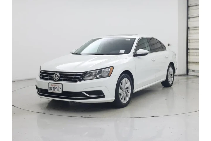 $15998 : Volkswagen Passat 2018 2.0T image 4