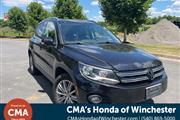 PRE-OWNED 2012 VOLKSWAGEN TIG en Madison WV