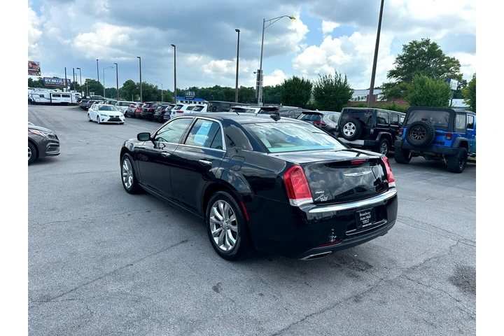 $11780 : 2016 300 4dr Sdn 300C AWD image 4
