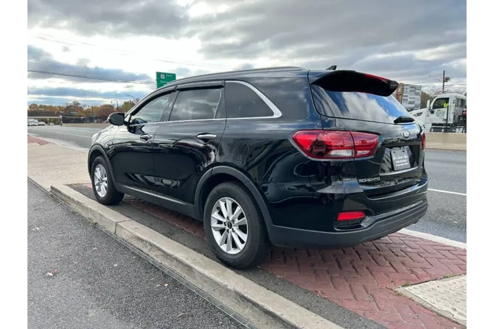 $12995 : 2019 Sorento LX image 6