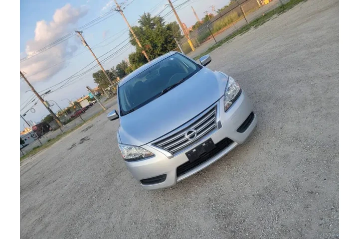 $7899 : 2015 Sentra SL image 3
