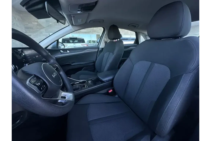 $18249 : Kia K5 2022 LXS 4dr Sedan image 6