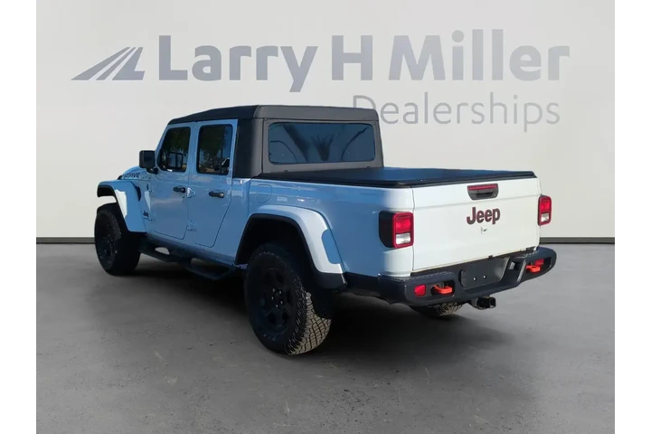 $33032 : Jeep Gladiator 2023 4x4 Moja image 3