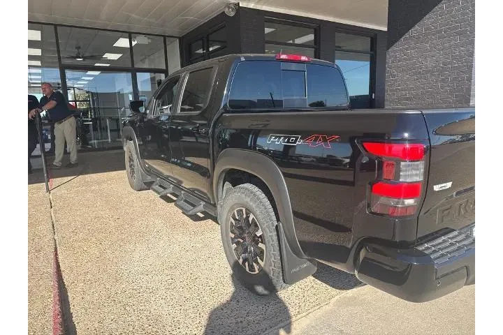 $32613 : Nissan Frontier 2023 4x4 S 4 image 2