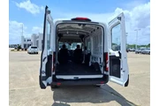 $34988 : Ford Transit 2023 AWD 250 3d thumbnail