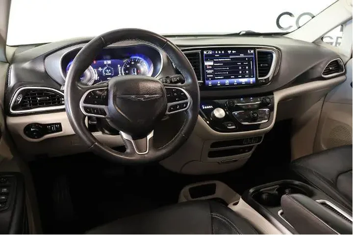 $21736 : Chrysler Pacifica 2022 Touri image 2