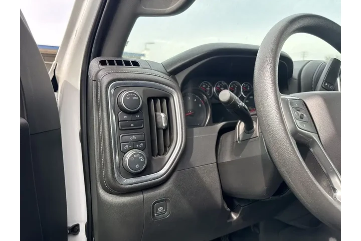 $28999 : Chevrolet Silverado 3500HD 2 image 6
