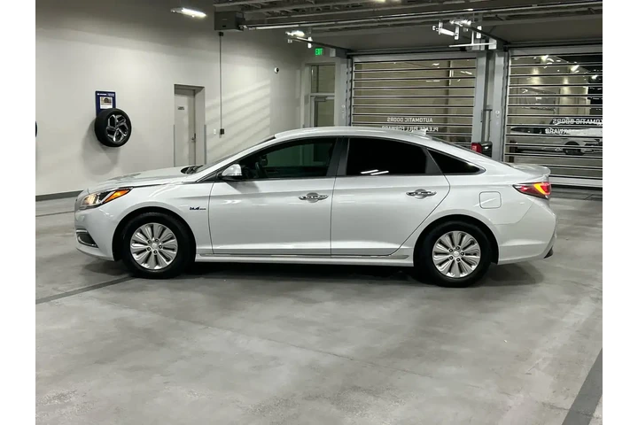 $11882 : Hyundai SONATA Hybrid 2016 S image 3