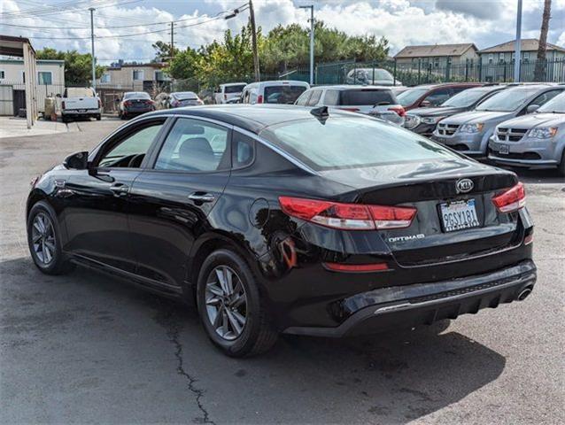 $17500 : 2020 Optima image 8