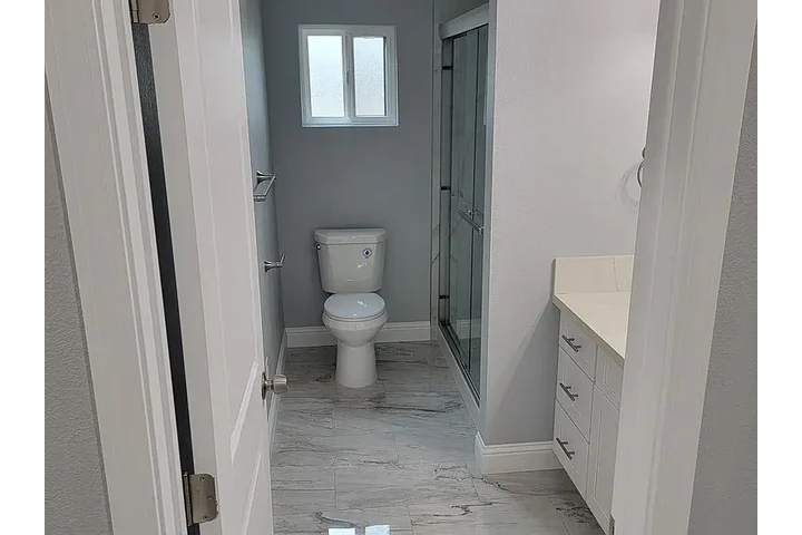 $1250 : Discover this brand-new 3-bed image 9