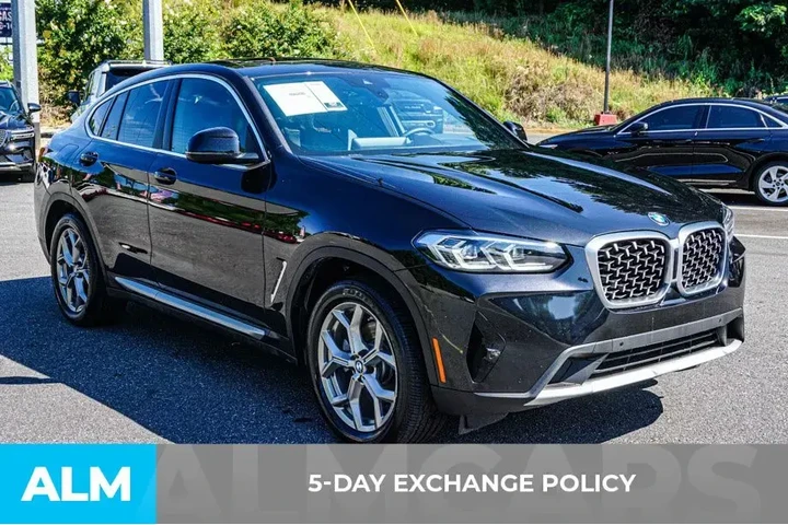 $33420 : BMW X4 2022 AWD xDrive30i 4d image 4