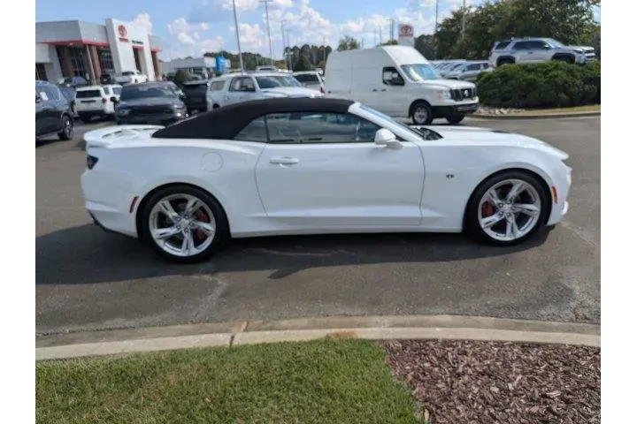 $37880 : Chevrolet Camaro 2020 SS 2dr image 5
