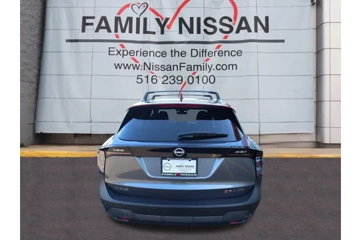 $23879 : Nissan Kicks 2025 AWD SR 4dr image 4
