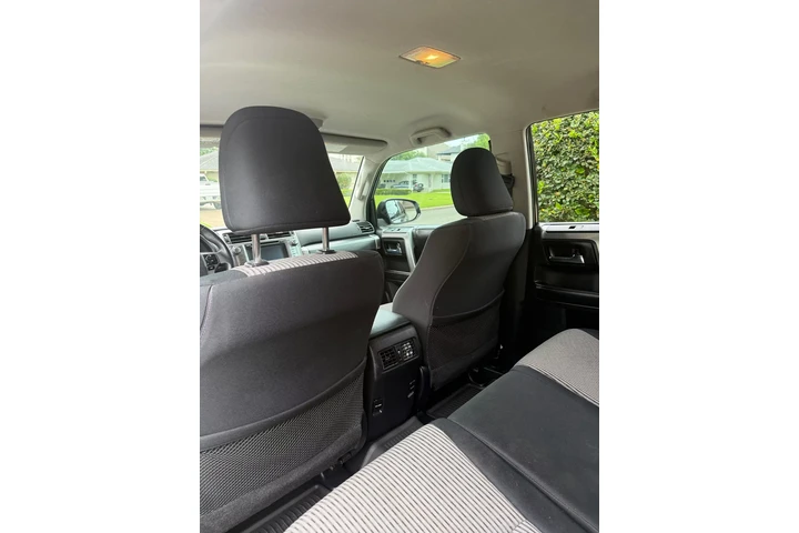 $1500 : 2016 Toyota 4Runner SR5 image 9