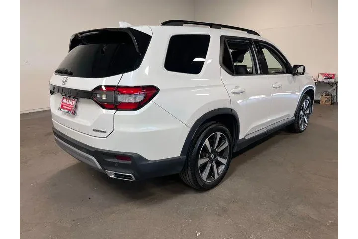 $39981 : Honda Pilot 2024 Touring 4dr image 3